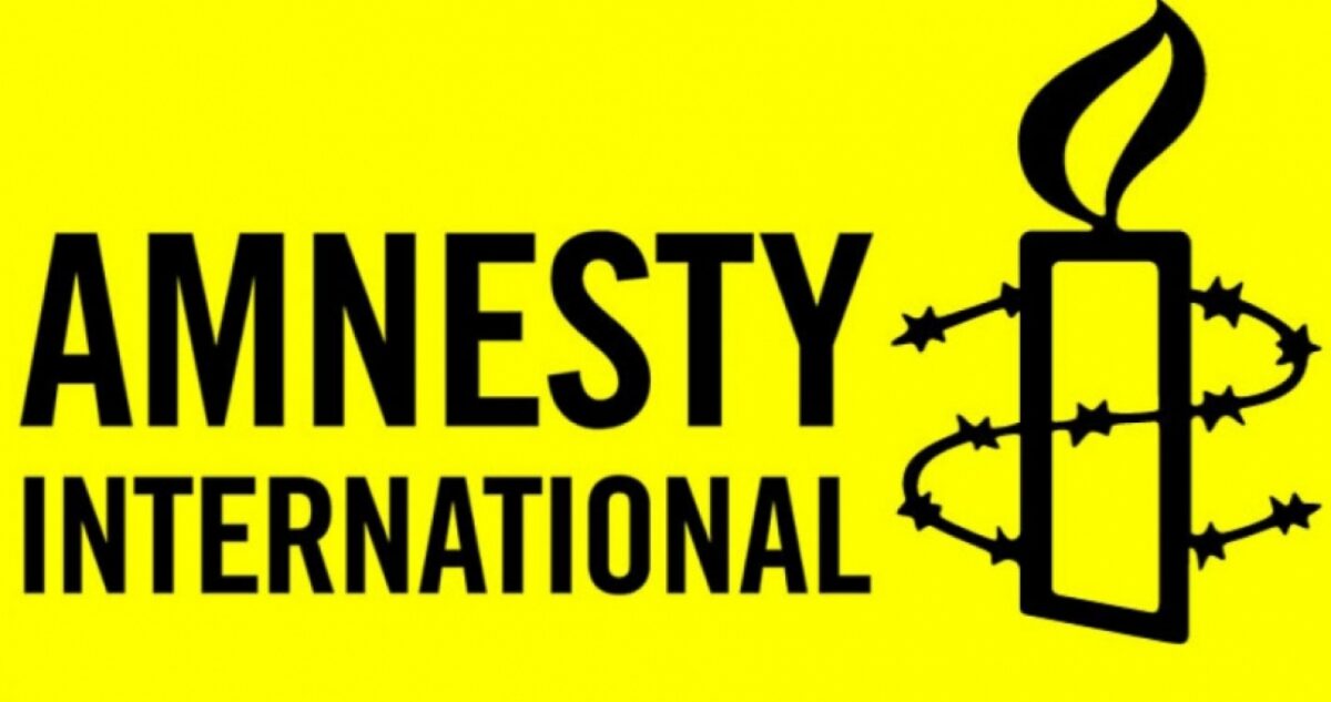 Amnesty International scrive all’Italia: cambiare le regole per i salvataggi in mare
