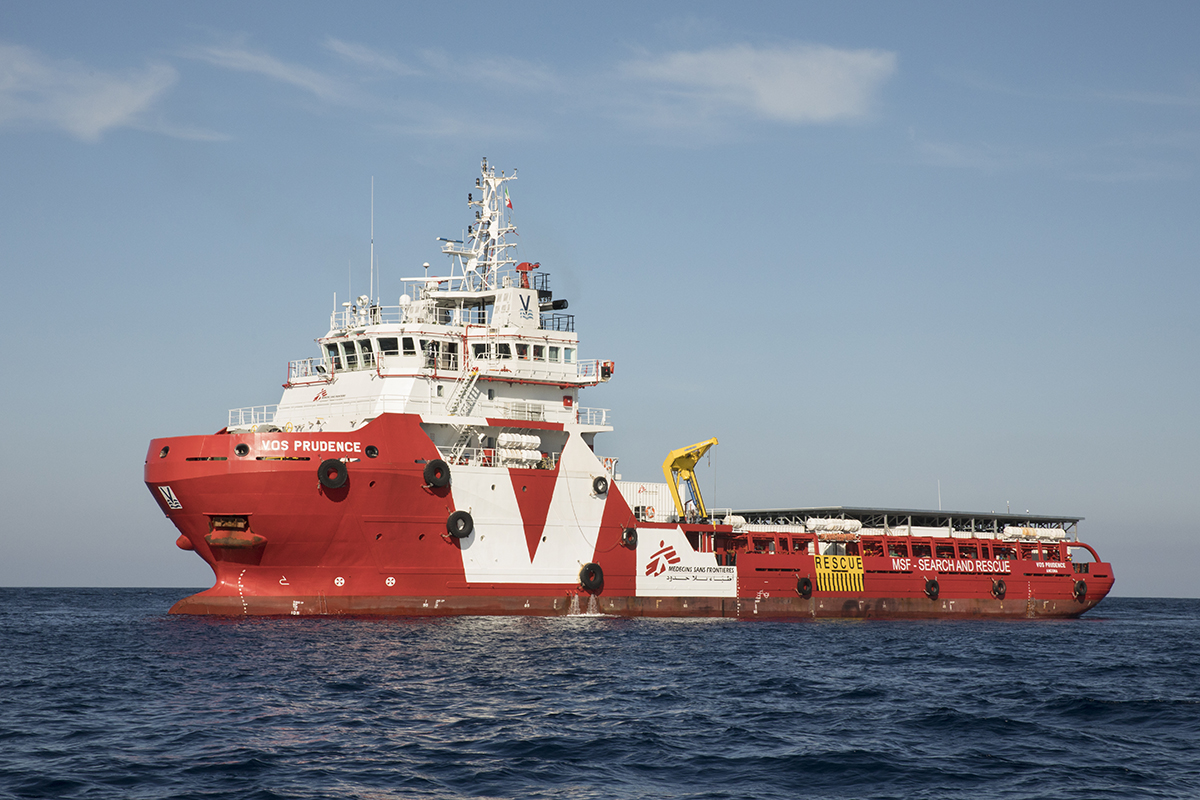 La Ocean Viking ad Ancona, ma non si fermano le polemiche