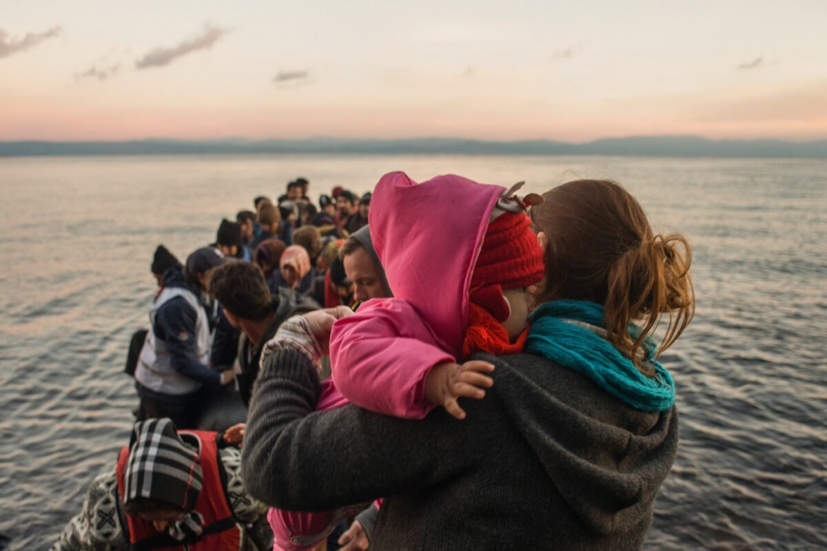 Solidarietà per i bambini sbarcati a Lampedusa: iniziativa speciale