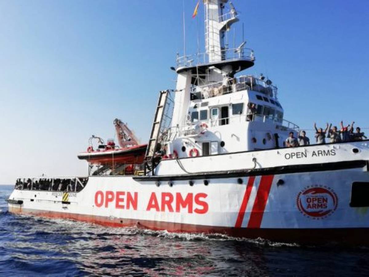ONG, Open Arms in arrivo a Brindisi: salvati 90 bambini