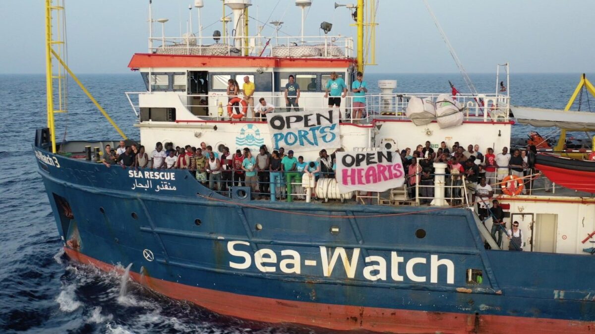 Sea-Watch: i volontari del Mediterraneo