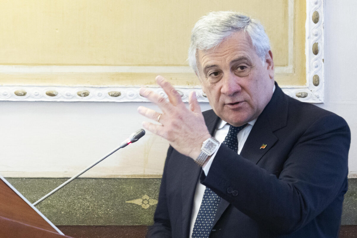 Tajani, difficile un governo con M5S all&#8217;opposizione