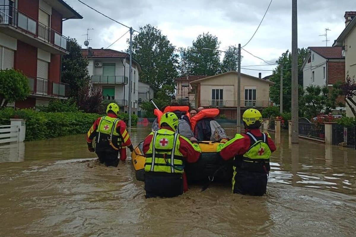 Croce-Rossa-alluvione-Emilia-Romagna