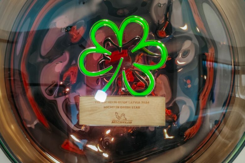 Emvat Mosakovskis Emvat Mosakovskis